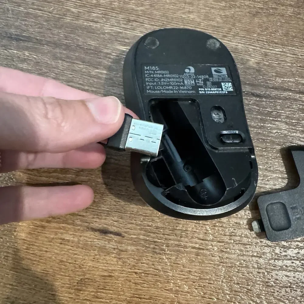 Logi Wireless Mouse M185 MR0102 USB Dongle 3 Button Scroll Wheel Tested Works